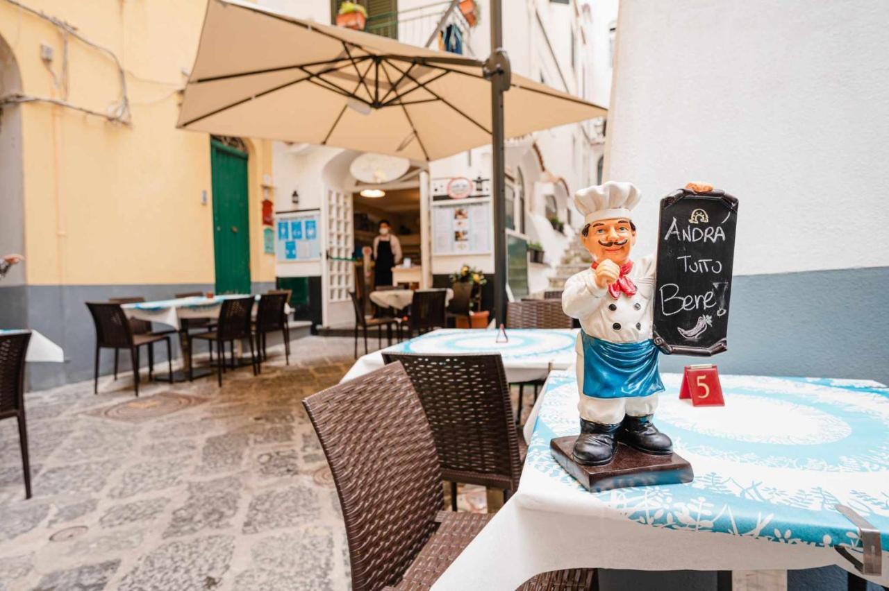 White Amalfi Centro Storico By Italianhost Leilighet Eksteriør bilde