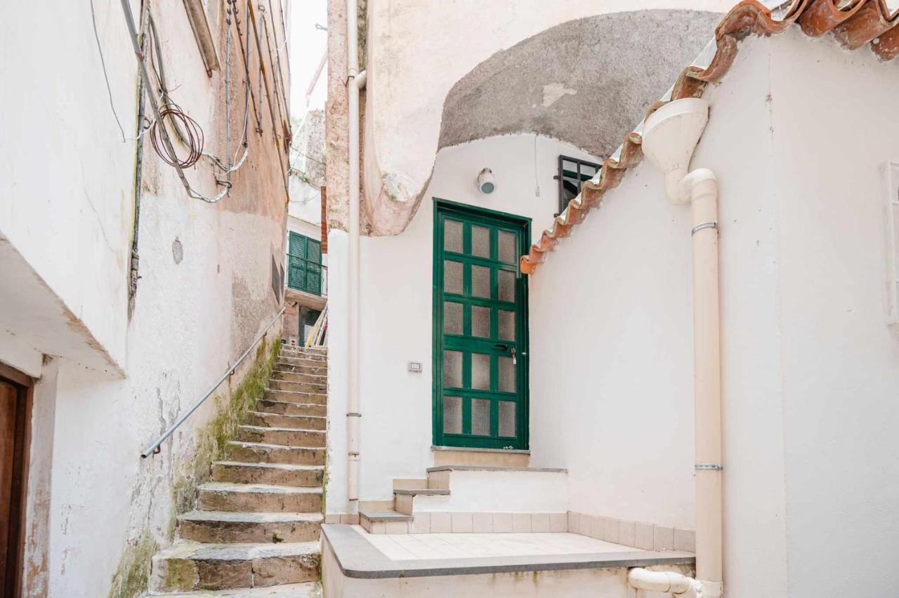 White Amalfi Centro Storico By Italianhost Leilighet Eksteriør bilde